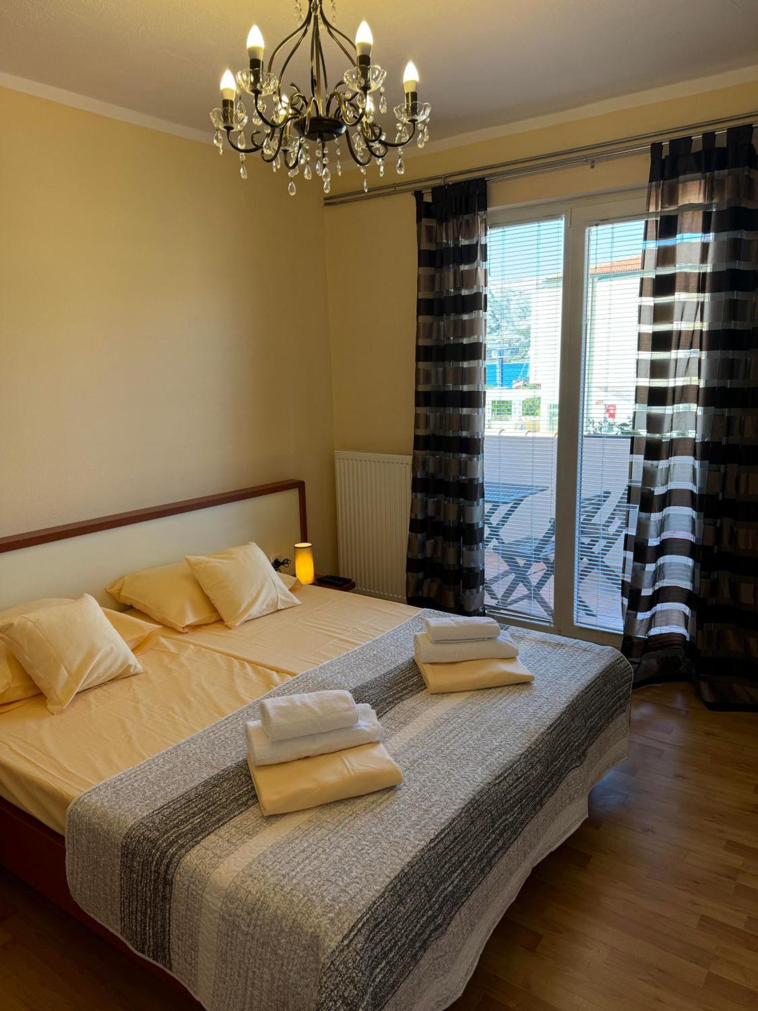 Pag Vero Apartments Pag Town Bagian luar foto