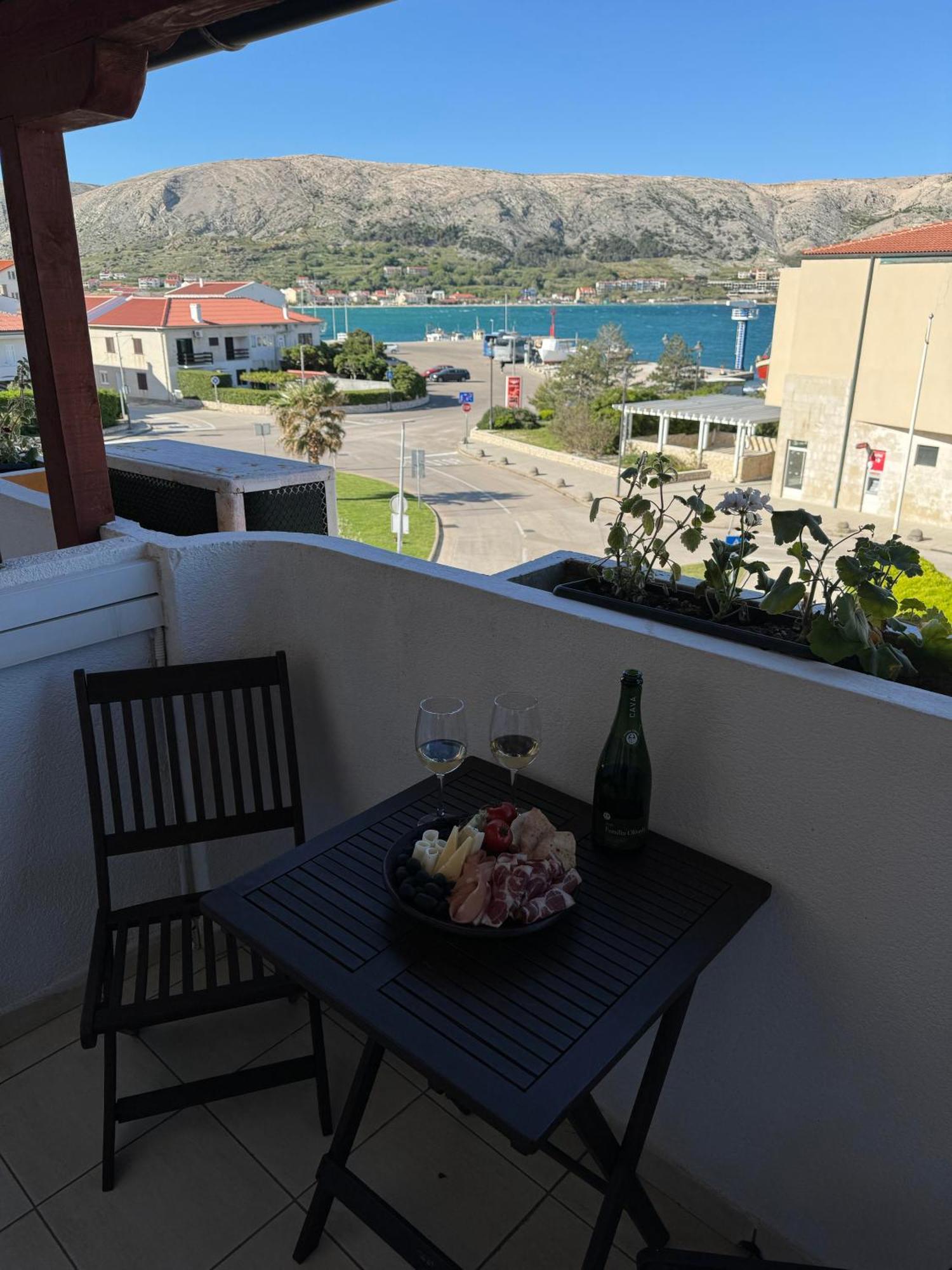 Pag Vero Apartments Pag Town Bagian luar foto